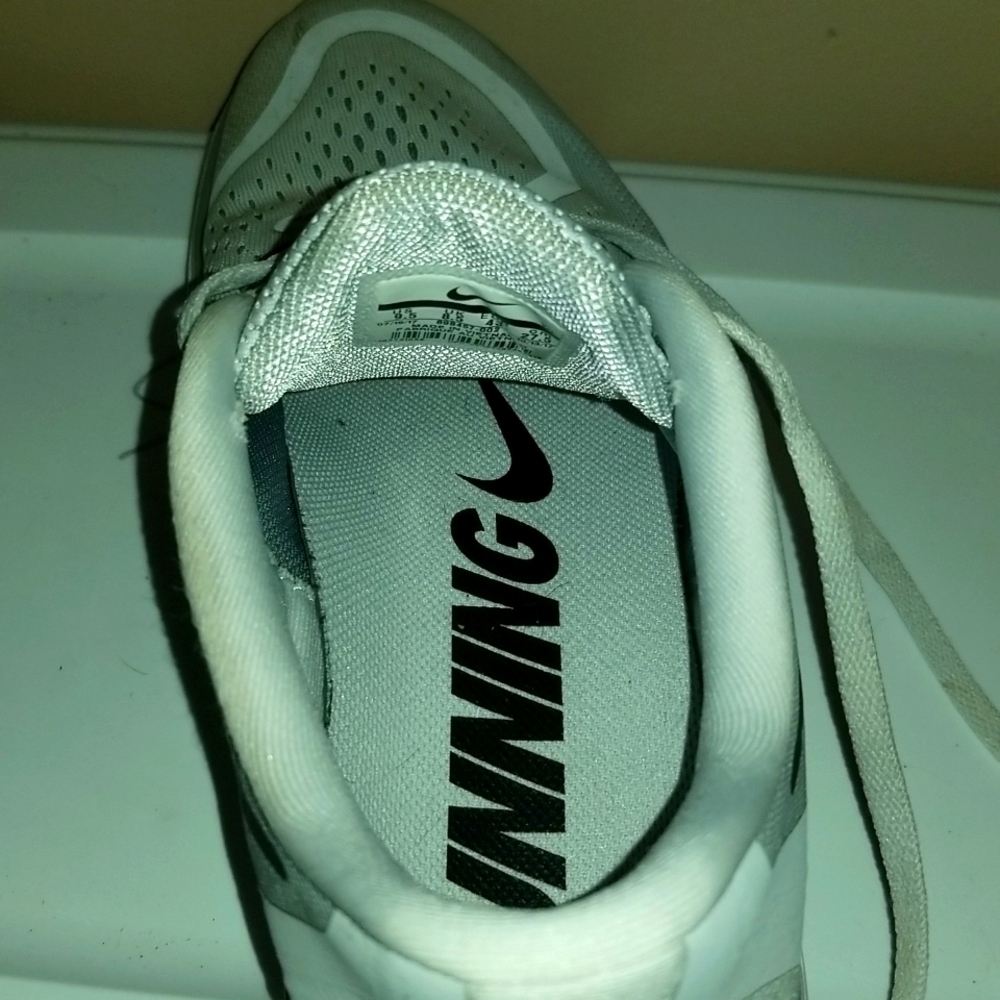 Nike runners - Picture 3 of 7